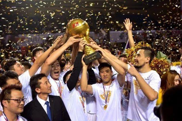 俱乐部杯-马奇34分宁波不敌深圳 周鹏11分
